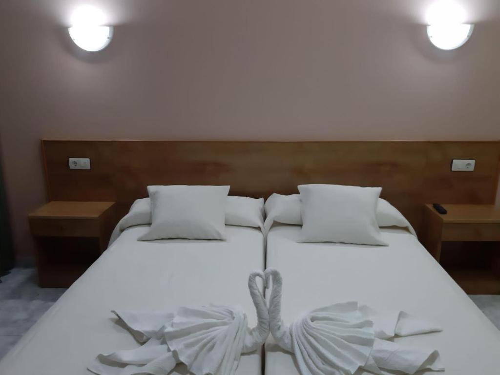 Hotel Chamuinas 산신소 외부 사진
