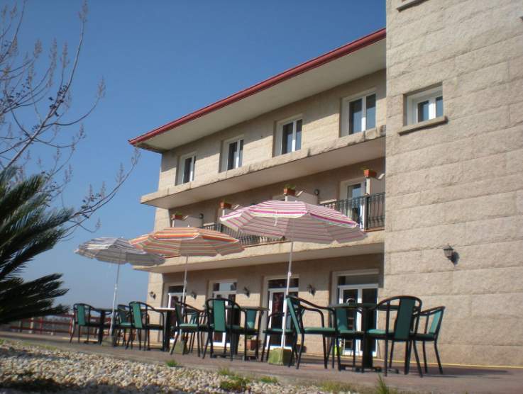 Hotel Chamuinas 산신소 외부 사진